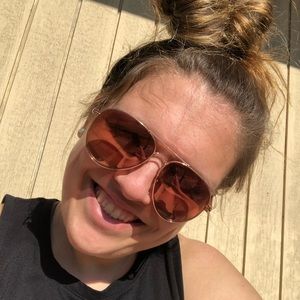 Meet your Posher, Amanda